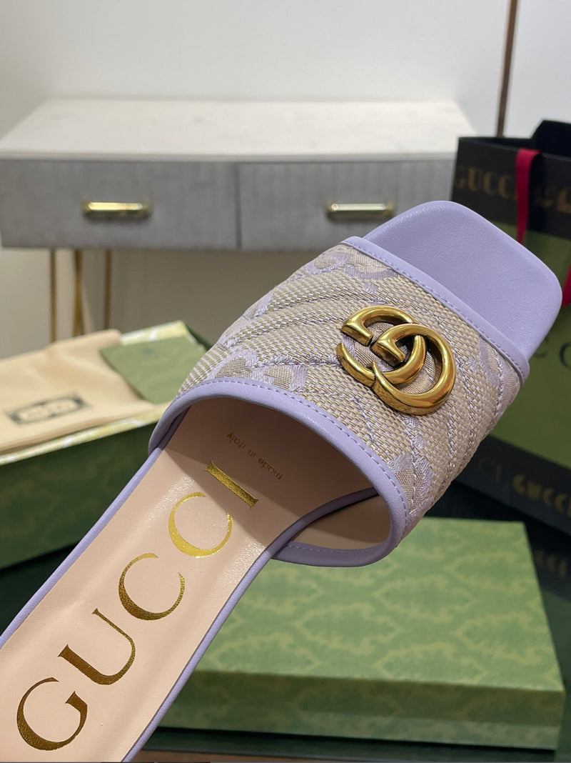 Gucci Slides with logo print