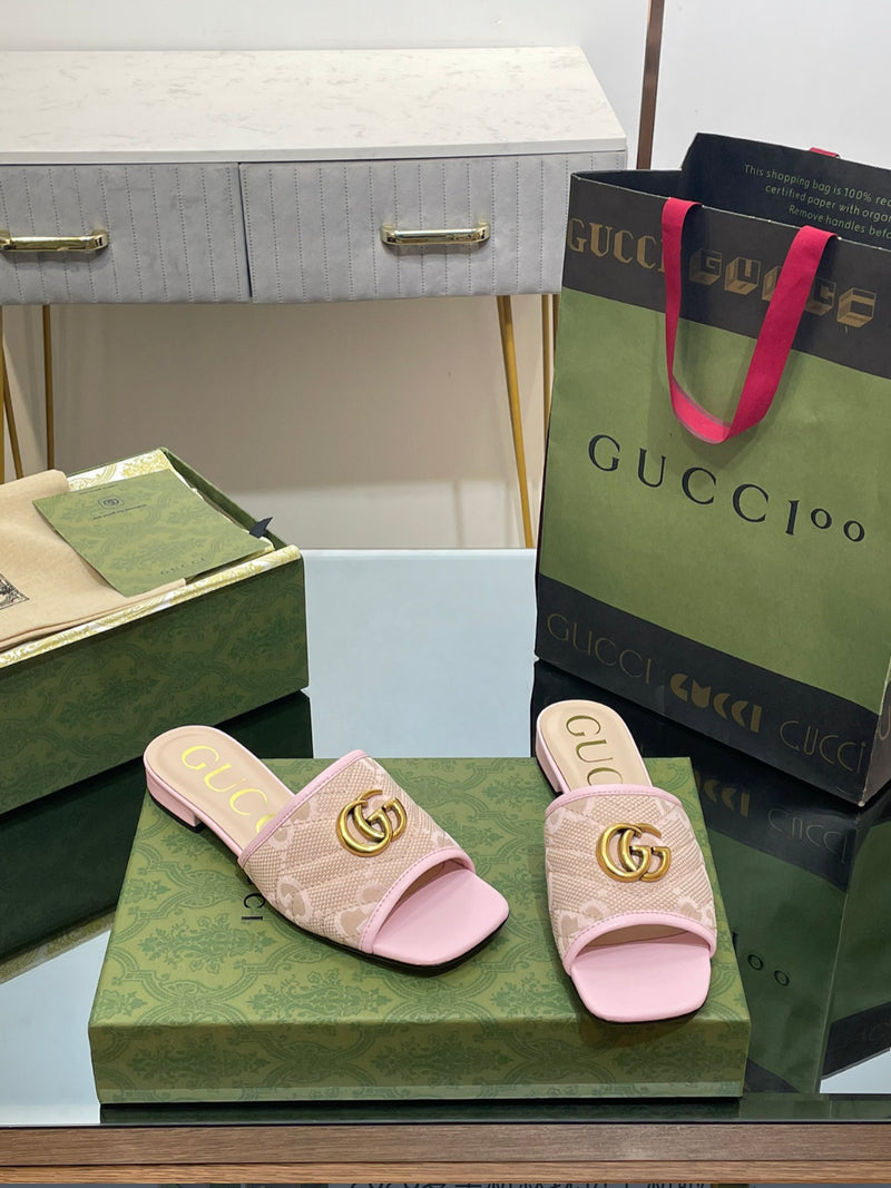 Gucci Slides with logo print